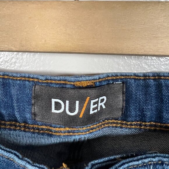 Men's Relaxed Fit Blue Jeans - Picture 3 of 13